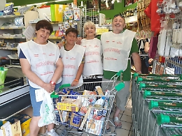 Ad Asti c'&egrave; Porta la sporta per aiutare i pi&ugrave; poveri