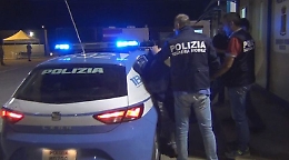 Asti, evadono i domiciliari, arrestati dall'Antidroga della polizia