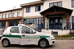 Asti, posti di blocco in via Guerra: in un anno 146 veicoli controllati dalla polizia municipale