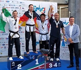 Al Ogaili, doppia medaglia ai Master Games nel taekwondo