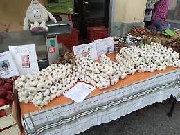 Buttigliera d'Asti: i "campioni" dell'aglio e dei tacchini
