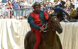 San Pietro cala l'asso: Forban du Pecos