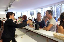 Douja d'Or, venduti oltre 20.400 calici di vino e 5.500 cocktail di vermouth