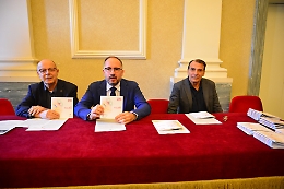 Teatro Alfieri, ecco tutti gli eventi fuori abbonamento