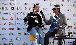 Realt&agrave; e finzione si rincorrono tra libri che curano e scrittori in fuga