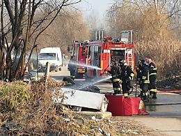Asti, nuovo rogo di rifiuti in via Guerra