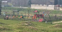 Il Comune chiude le aree-gioco, accessi limitati ai parchi pubblici
