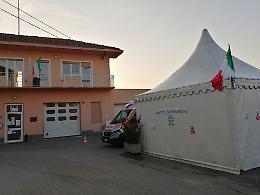 Coronavirus, tenda di decontaminazione alla Croce Verde di Mombercelli