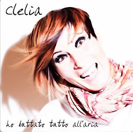 In via del Barcaiolo tutti i giorni Clelia canta dal balcone per rallegrare il vicinato