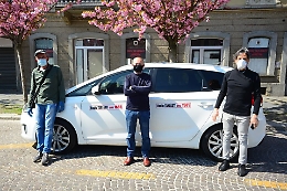 Taxisti, nuovo servizio di consegna a domicilio di spesa e medicine