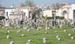 Asti: sabato riaprono tutti i cimiteri con il divieto di assembramento