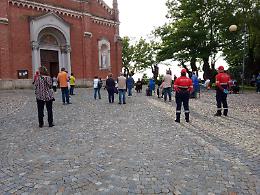 Prima messa nei giardini della chiesa della Villa di Isola d'Asti per ricordare i cento anni della nascita di Papa Wojtyla