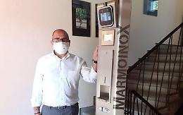 Castagnole Lanze, all'ingresso del municipio termoscanner e distributore di guanti, mascherine e gel