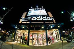 Segnali di ripresa dalla Cina: boom di vendite per Adidas