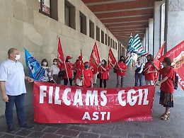 Oggi la mobilitazione degli addetti alla mensa e alle pulizie in scuole e aziende