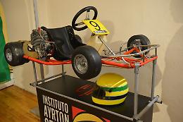 Asti, ritrovati i cimeli di Ayrton Senna rubati nella seconda casa di Isola