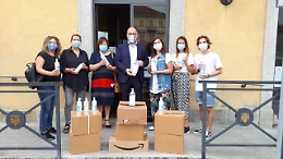 Banca del Dono, consegnato il gel igienizzante ai centri estivi cittadini