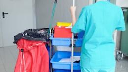 Addetti pulizie nelle sedi piemontesi Inps in piazza contro la riduzione dei contratti