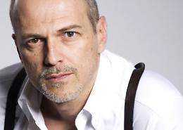 Sul palco Fabrizio Rizzolo con "La domanda perfetta"