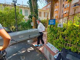 Omicidio di Sanremo: l'uomo che ha confessato rimane in carcere mentre l'amico torna a casa