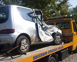 Moncalvo, scontro a tre sulla strada per Calliano