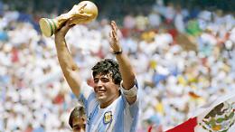 Addio a Diego Armando Maradona, il pi&ugrave; grande di sempre