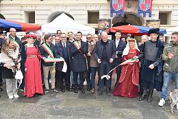 San Damiano, tartufi di buona qualit&agrave; alla Fiera dei Santi [photogallery]