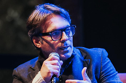 Sorrisi da star ed empatia: il dottor Marco Chiellini svela l'Hollywood smile