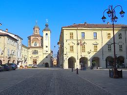 Scuole al freddo a San Damiano, scoppia la polemica 