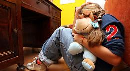 &laquo;Sapevo cosa faceva a mia figlia, ma avevo paura che ci uccidesse entrambe&raquo;