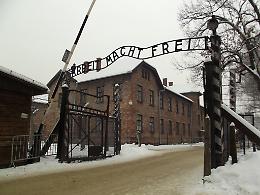 Viaggio ad Auschwitz tra letture e musica