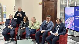 Poco personale, tanta burocrazia, fondi insufficienti: i piccoli comuni hanno un futuro?