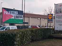 All'ingresso sud di Asti un cartellone che interroga le coscienze 