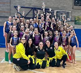 Double Jump illumina Cameri: 54 atlete, pioggia di medaglie e spirito di famiglia