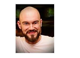 Ferrere in lutto per l'improvvisa scomparsa di Davide Molino, dj e gestore della pasticceria di famiglia