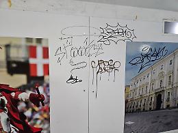 L'incivilt&agrave; ha vinto: lo scempio infinito del sottopasso di piazza Marconi [FOTO]