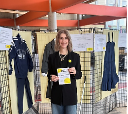 "Com&rsquo;eri vestita?": capi e storie per sfatare lo stereotipo che l&rsquo;abbigliamento giustifichi la violenza