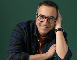 Luca Bianchini presenta l'ultimo romanzo "Le ragazze di Tunisi"