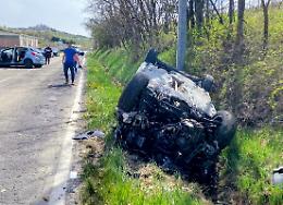 Madre e figlia in volo sull'eliambulanza dopo l'incidente grave