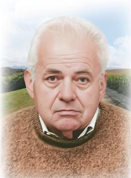 Trovato morto sul trattore rovesciato sulla strada per i campi