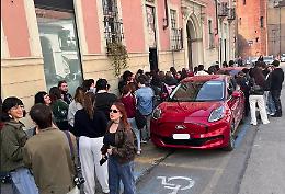 E' venerd&igrave; 17: in coda dalle 6 per il primo tatuaggio della vita a prezzo pop