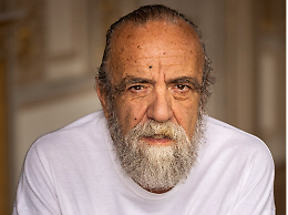 Giobbe Covatta: &laquo;Ridere esorcizza la paura&raquo;