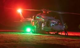 Auto fuori strada vicino alla fonte solforosa: ragazzo in codice rosso portato via dall'elisoccorso