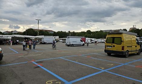 Parcheggi in piazza del Palio: mercati, eventi, manifestazioni e allestimenti temporanei ne impediscono l'utilizzo, anche se a pagamento