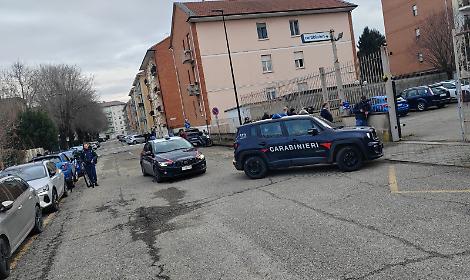 Omicidio di Zoe: la mossa di Alex per sfuggire all'arresto: incolpare un innocente vittima della psicosi collettiva