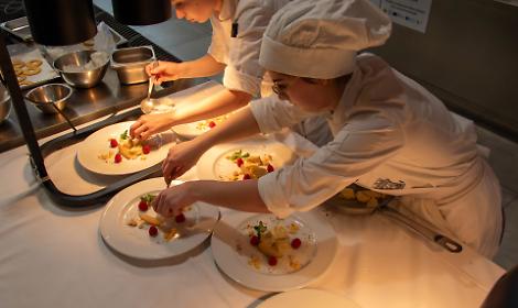 Territorio in Tavola: il concorso ad Alba per giovani chef dedicato alle scuole alberghiere del Nord Italia