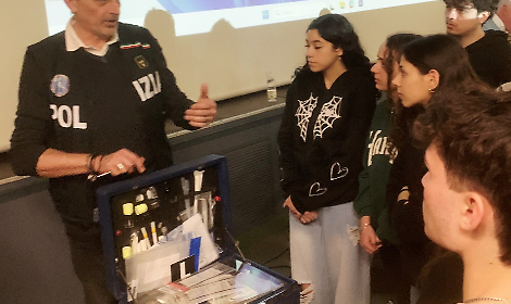 "Sulla scena del crimine": gli studenti del Castigliano hanno incontrato la Polizia Scientifica