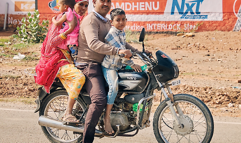 "Quotidiana umanit&agrave;": l'India nelle fotografie di Marco Mezzani