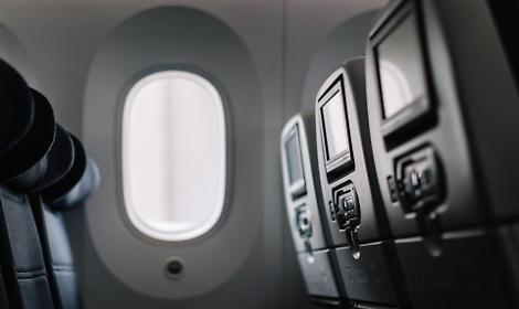 Voli cancellati per la guerra in Medio Oriente: cosa devono fare i passeggeri