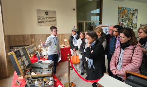 Un momento della visita alla Questura di Asti per le Giornate Fai di Primavera [foto J.R.]